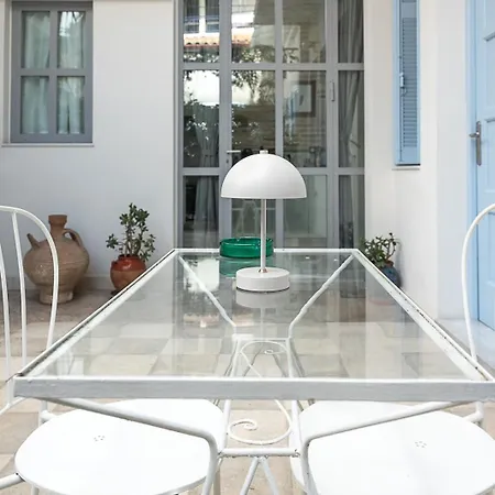 Athenian Cypress House, Atelier Apartment Athens
