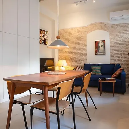 Apartment Athenian Cypress House, Atelier *