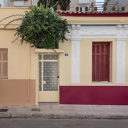 Apartment Athenian Cypress House, Atelier *
