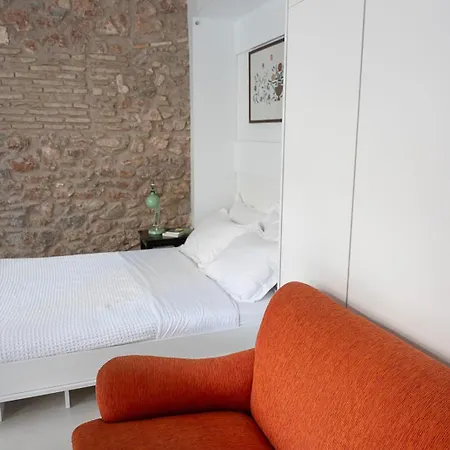 Athenian Cypress House, Atelier Apartment Athens
