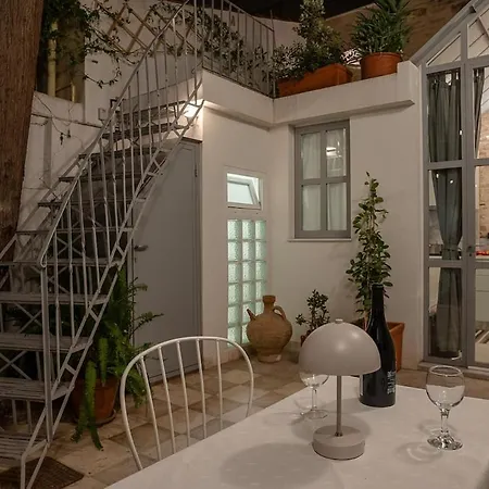 Athenian Cypress House, Atelier Apartment