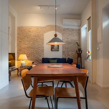 Apartment Athenian Cypress House, Atelier Athens